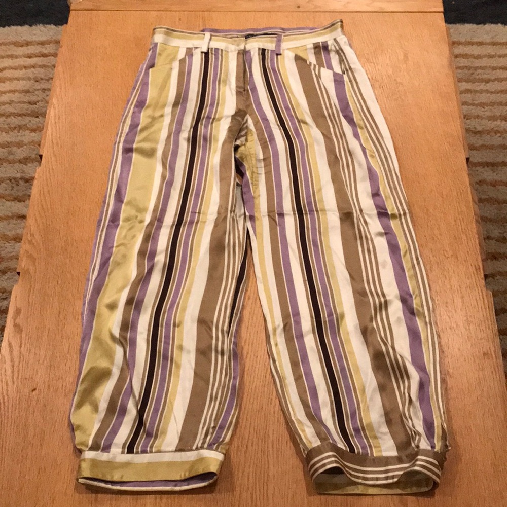 Capri pants
